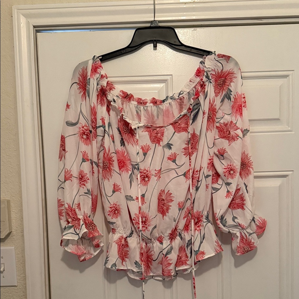 Chic Floral Peasant Blouse - Red and White